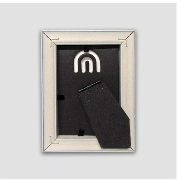 Harbortown 24 Pack 2x3 Inch Soft Linear Profile Mini Picture Frames White - Picture 3 of 6